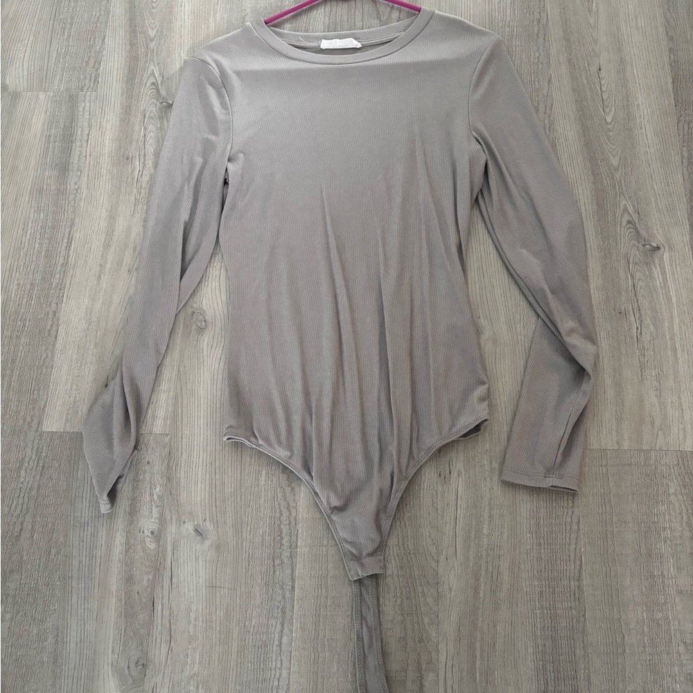 Gray ribbed long sleeve bodysuit